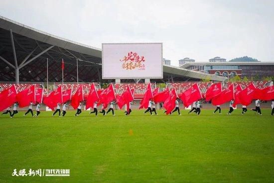 不知何年，妖界年夜乱。新妖王对前代权势痛下杀手，更誓要对前妖后腹中的孩子斩尽杀尽。妖后一行遁藏追杀来到地处年夜山深处的永宁村，偏巧碰到捉妖天师霍小岚（白百何 饰）和罗刚（姜武 饰）。一番紊乱事后，妖后自知气数将尽，遂将妖蛋放进永宁村保长宋天荫（井柏然 饰）的腹中保留。是夜，小岚所属的天师堂掌门人葛千户（钟汉良 饰）带领手下血洗永宁村，天荫不得已随小岚流亡。机会成熟，萝卜魔鬼胡巴出世人世。在接下来的旅途中，小岚和天荫对彼此的领会不竭加深，而胡巴也终究成为他们中心最不成割舍的主要存在。